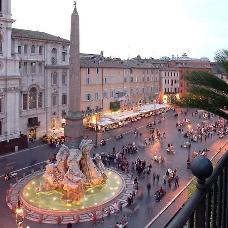 San Pietro Vatican Area Large - Near Subway *